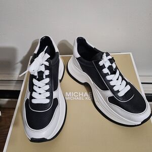 New Michael Kors Men's Two-Tone Sneakers Without Box